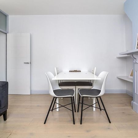 Appartement Guestready - A British Charm In South Bank à Londres Extérieur photo